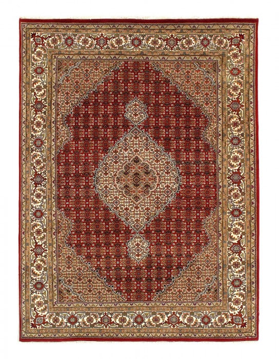 Genuine Tabriz Fish Design Silk & Wool Pile Rug 5'8'X 7'8": Genuine Tabriz Fish Design Silk & Wool Pile Rug 5'8'X 7'8" - NEW, Tabriz, Hand-Knotted, Wool & Silk, 300 -D14991- 862.This item is part of our fine auction collection which includes many fine home acc