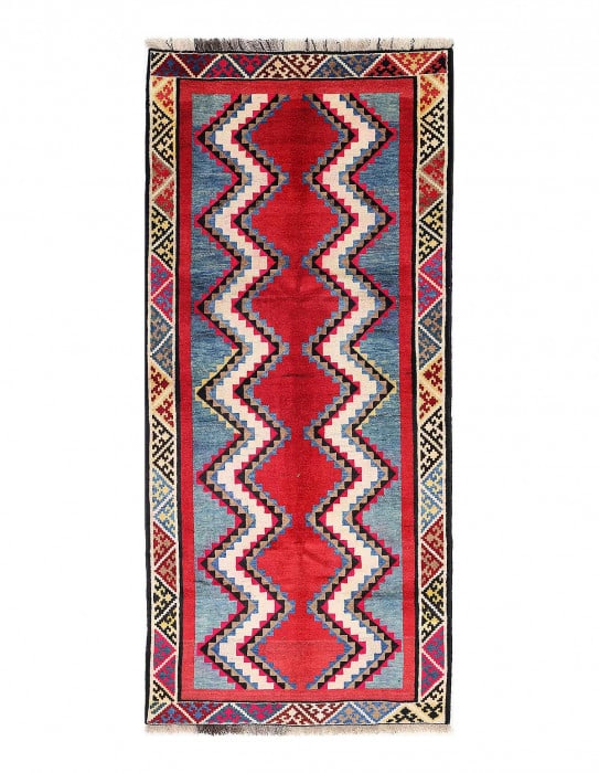Fine Hand knotted Persian Vintage Shiraz Runner 3'4'' X 7'9'': Fine Hand knotted Persian Vintage Shiraz Runner 3'4'' X 7'9'' - 1980, Shiraz, Hand-Knotted, Lamb's Wool, 300 -D13867- 862.This item is part of our fine auction collection which includes many fine home