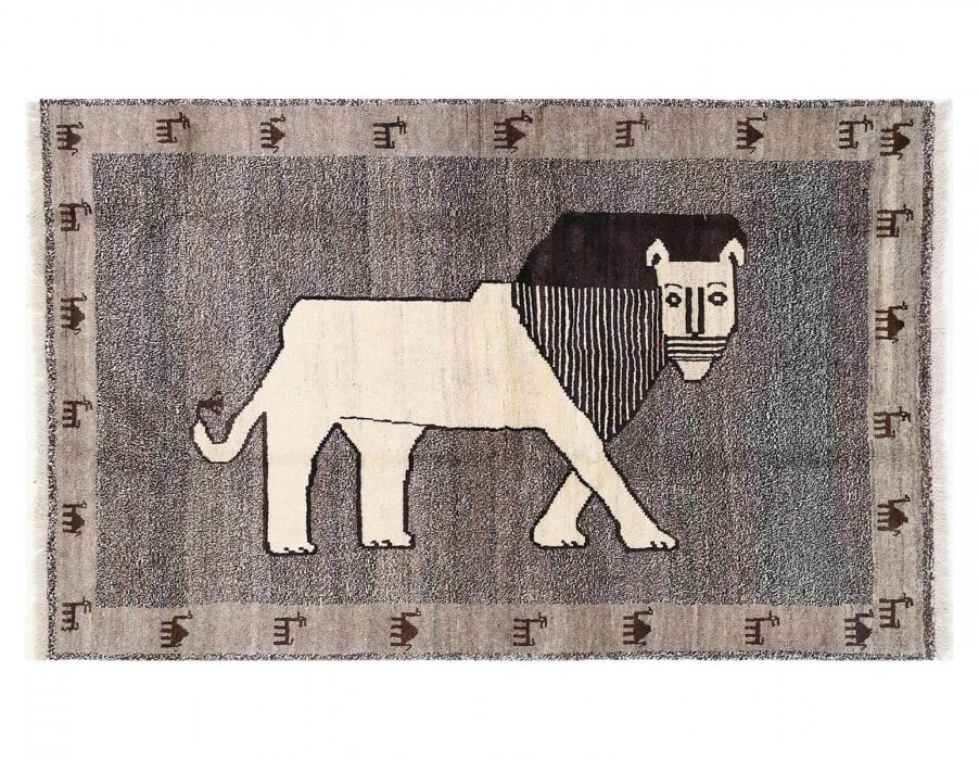 Fine Hand knotted Persian Shiraz rug 4'2'' X 6'10'' (1 of 4)