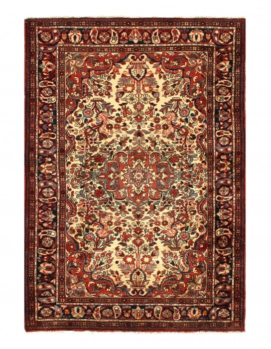 Antique Persian Sarouk - 4'8" x 6'10": Antique Persian Sarouk - 4'8" x 6'10" - Circa 1930, Sarouk, Hand-Knotted, Lamb's Wool, 300 -D10833- 862.This item is part of our fine auction collection which includes many fine home accessories inclu