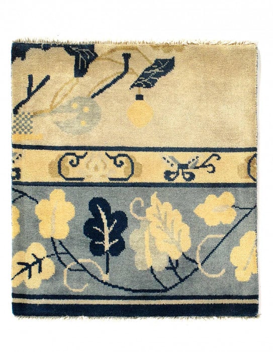 Fine Hand Knotted antique Chinese Peking Design Sample 2'X 2': Fine Hand Knotted antique Chinese Peking Design Sample 2'X 2' - NEW, Peking, Hand-Knotted, Lamb's Wool, 300 -D14891- 862.This item is part of our fine auction collection which includes many fine home