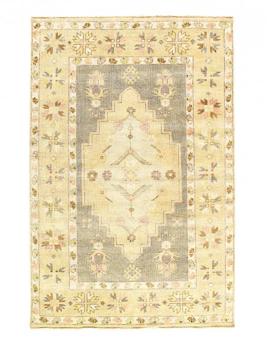 Fine hand Knotted Oushak Rug 6' X 9'2'' (1 of 3)
