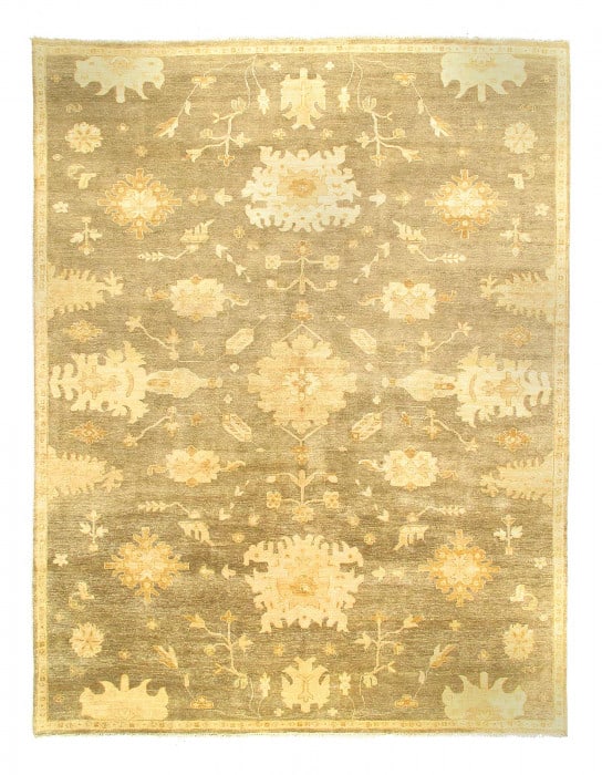 Fine Hand Knotted Oushak design Rug 8'6"x 11'6": Fine Hand Knotted Oushak design Rug 8'6"x 11'6" - NEW, Oushak, Hand-Knotted, Lamb's Wool, 300 -D15263- 862.This item is part of our fine auction collection which includes many fine home accessories in