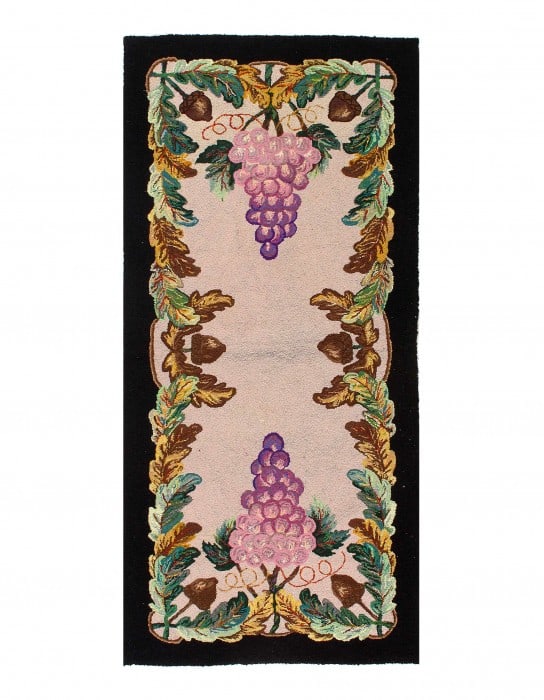 Antique American Hook Rug 3' X 6'6'': Antique American Hook Rug 3' X 6'6'' - Circa 1920, Hooked Rug, Hand-Knotted, Lamb's Wool, 300 -D11520- 862.This item is part of our fine auction collection which includes many fine home accessories in