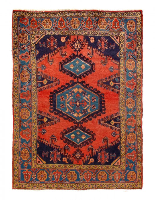 Fine Hand Knotted Persian Vintage Viess rug 5'3"X 7' (1 of 3)