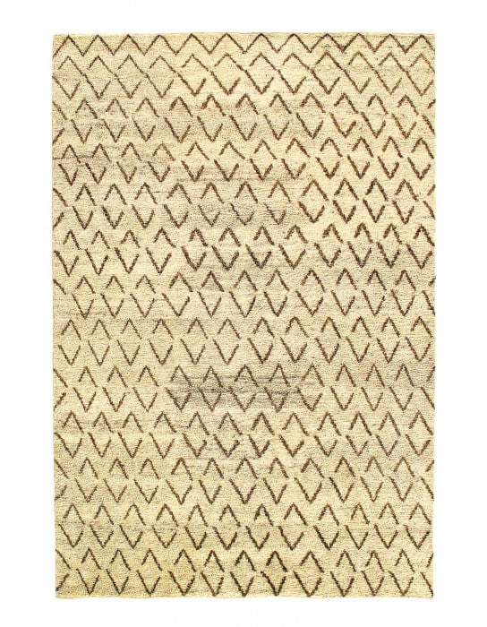 Beige color Hand knotted Moroccon 6' X 9': Beige color Hand knotted Moroccon 6' X 9' - New, Moroccan, Hand-Knotted, Lamb's Wool, 300 -D06476- 862.This item is part of our fine auction collection which includes many fine home accessories
