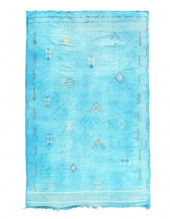 Fine Hand woven Flat Weave vintage Moroccan 5'8'' X 9'6'': Fine Hand woven Flat Weave vintage Moroccan 5'8'' X 9'6'' - Circa 1970, Moroccan, Hand-Woven, Flat Weave, 300 -D11881- 862.This item is part of our fine auction collection which includes many fine