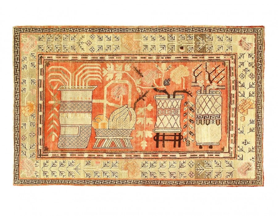 Fine Hand knotted Vintage Khotan rug 5'7''X 8'8'': Fine Hand knotted Vintage Khotan rug 5'7''X 8'8'' - Circa 1940, Khotan, Hand-Knotted, Wool & Silk, 300 -D12153- 862.This item is part of our fine auction collection which includes many fine home acces