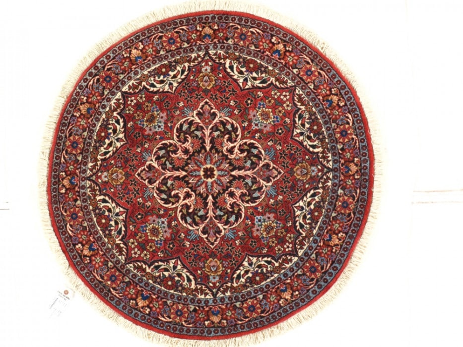 Fine Hand Knotted Round rug 3'3"X 3'3": Fine Hand Knotted Round rug 3'3"X 3'3" - CIRCA 2010, Bidjar, Hand-Knotted, Lamb's Wool, 300 -D10555- 862.This item is part of our fine auction collection which includes many fine home accessories
