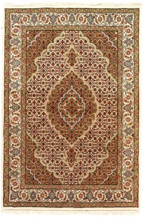 Ivory Persian Bidjar Design 4' 7'' X 6' 8'' (1 of 1)