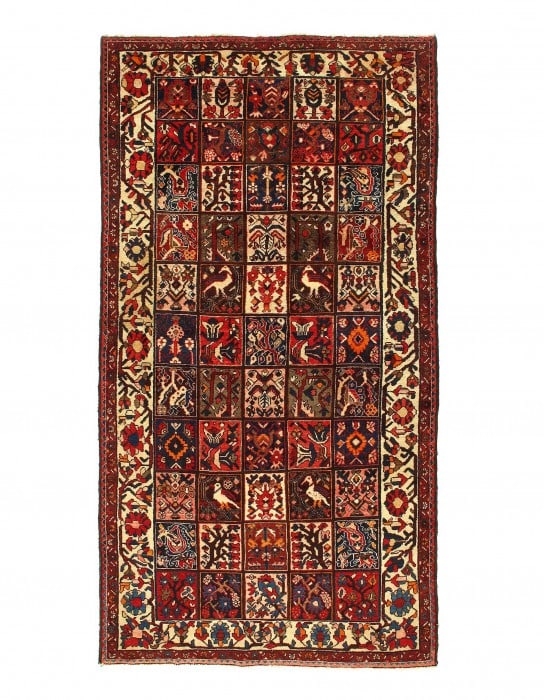 Persain Hand Knotted Antique Bakhtiari 5'5'' X 9'7'': Persain Hand Knotted Antique Bakhtiari 5'5'' X 9'7'' - circle 1940, Bakhtiari, Hand-Knotted, Lamb's Wool, 300 -D12011- 862.This item is part of our fine auction collection which includes many fine hom