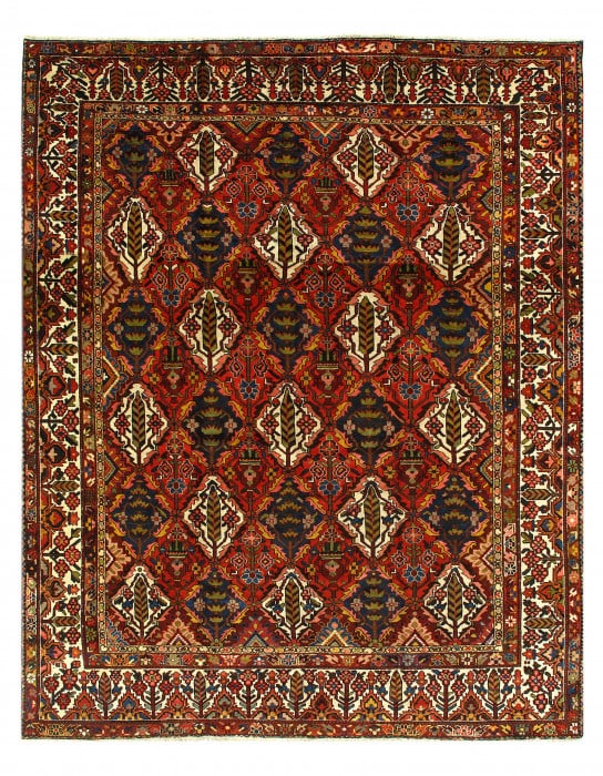 Fine Hand knotted Persian Antique Bakhtiari 11' X 13'8'': Fine Hand knotted Persian Antique Bakhtiari 11' X 13'8'' - Circa 1950, Bakhtiari, Hand-Knotted, Lamb's Wool, 300 -17596- 862.This item is part of our fine auction collection which includes many fine h
