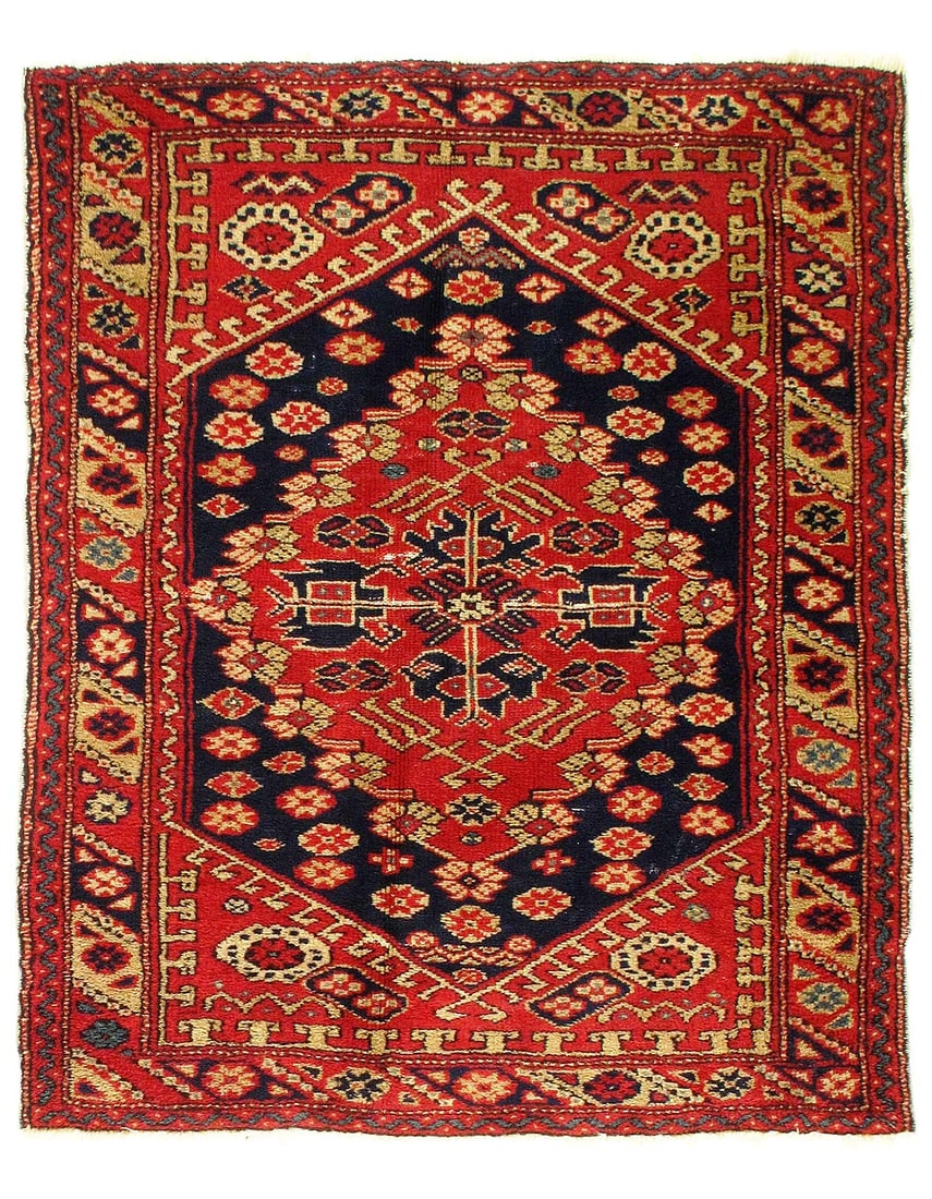 Fine Hand Knotted Turkish vintage serapi 3'x 3'7": Fine Hand Knotted Turkish vintage serapi 3'x 3'7" - CIRCA 1940, Turkish, Hand-Knotted, Lamb's Wool, 300 -D09277- 862.This item is part of our fine auction collection which includes many fine home acce