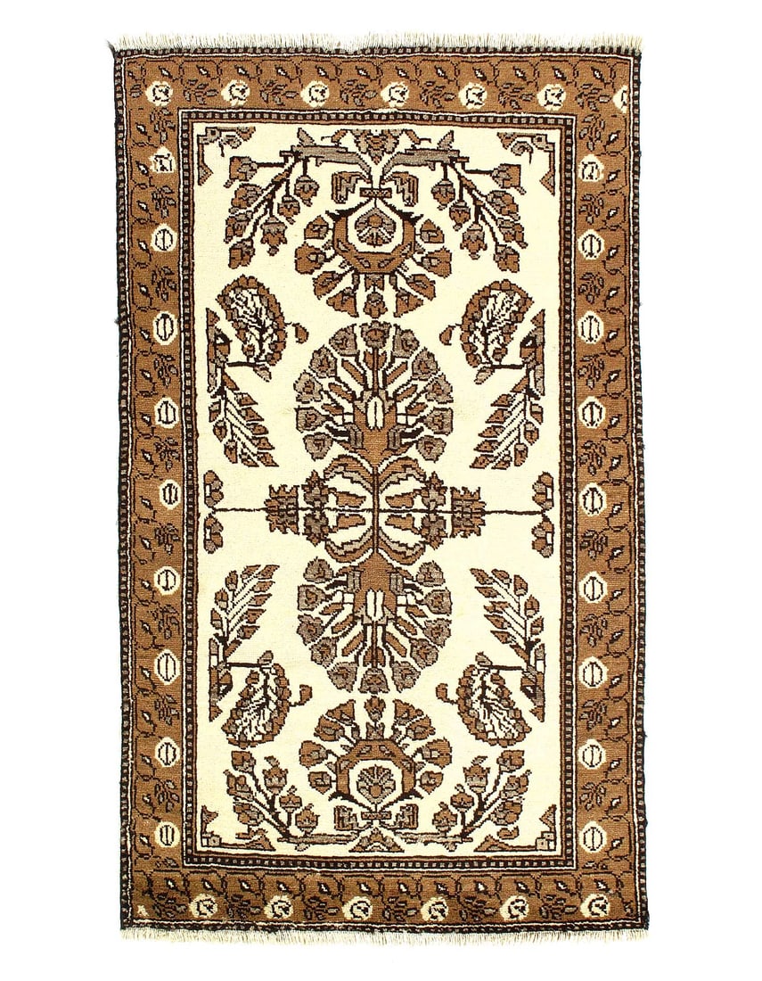 Fine Hand Knotted Persian Mashad rug 3'9'' X 6'4'': Fine Hand Knotted Persian Mashad rug 3'9'' X 6'4'' - 2000, Mashhad, Hand-Knotted, Lamb's Wool, 300 -17485- 862.This item is part of our fine auction collection which includes many fine home