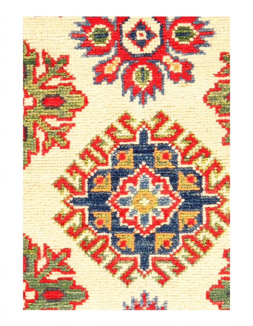 Fine Hand Knotted Kazak rug 2' X 3' - 2
