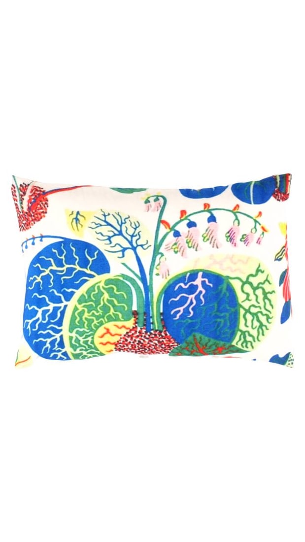 Turkish Fine Silk tropical Pillow 16"x24": Turkish Fine Silk tropical Pillow 16"x24" - New, Nature, Handmade , Pure Silk, 300 -PPS 63R- 862.This item is part of our fine auction collection which includes many fine home accessories including an