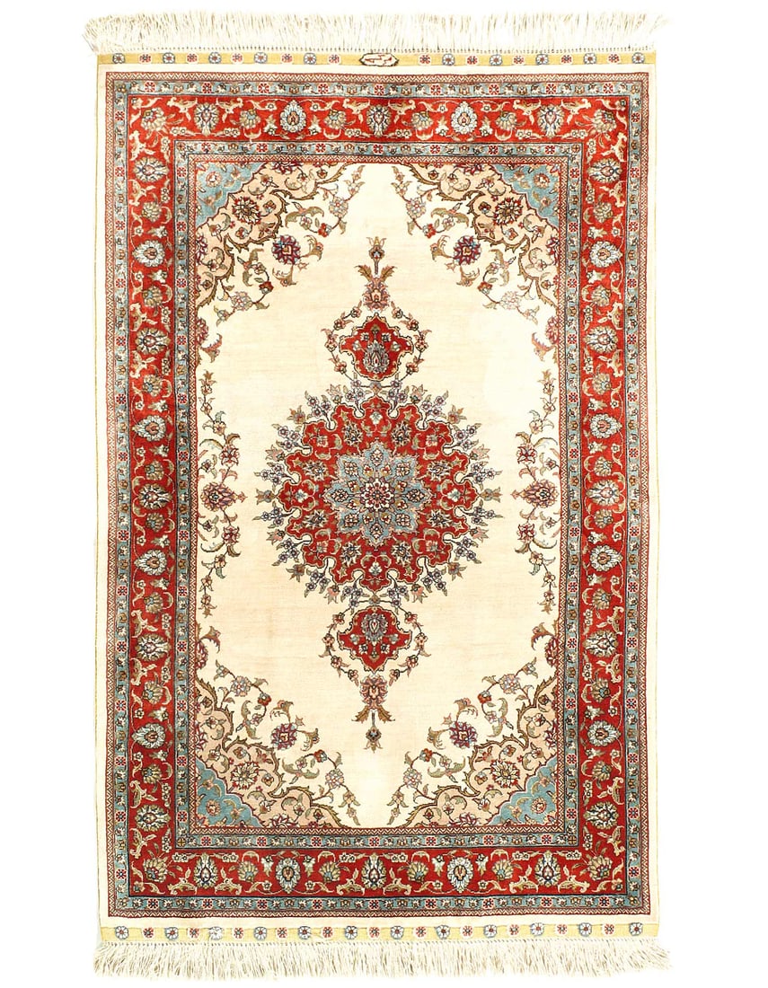 Ivory Sino Tabriz Pure silk 2'7"x4': Ivory Sino Tabriz Pure silk 2'7"x4' - circa 1990, Tabriz, Hand-Knotted, Pure Silk, 300 -D14582- 862.This item is part of our fine auction collection which includes many fine home accessories including