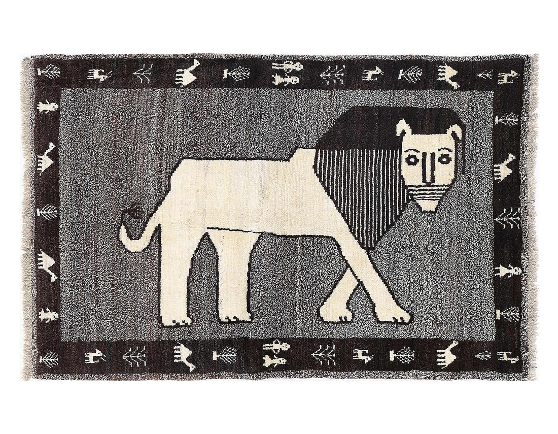 Fine Hand knotted Persian Shiraz rug 3'5'' X 6'5'': Fine Hand knotted Persian Shiraz rug 3'5'' X 6'5'' - New, Shiraz, Hand-Knotted, Lamb's Wool, 300 -D13442- 862.This item is part of our fine auction collection which includes many fine home accessories