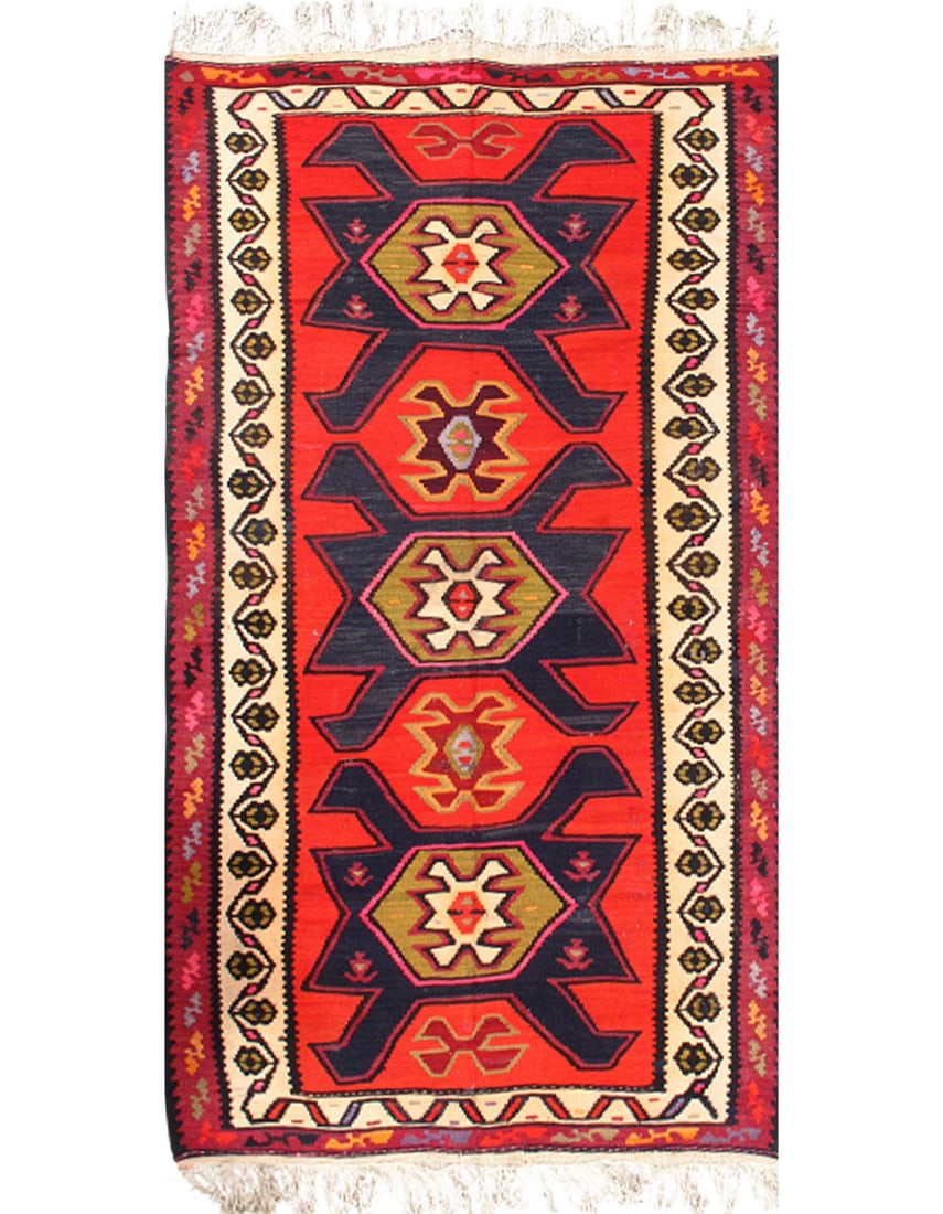 Antique Persian Shiraz Kilim Rug - 5'1" x 9'9": Antique Persian Shiraz Kilim Rug - 5'1" x 9'9" - Circa 1920, Shiraz, Hand-Knotted, Flat Weave, 300 -52215- 862.This item is part of our fine auction collection which includes many fine home accessorie