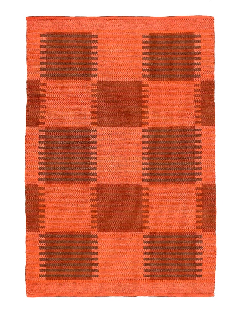 Scandinavian reversible Over Dyed rug 4' X 6': Scandinavian reversible Over Dyed rug 4' X 6' - New, Modern & Contemporary, Hand-Knotted, Flat Weave, 300 -26466-26464- 862.This item is part of our fine auction collection which includes many fine ho