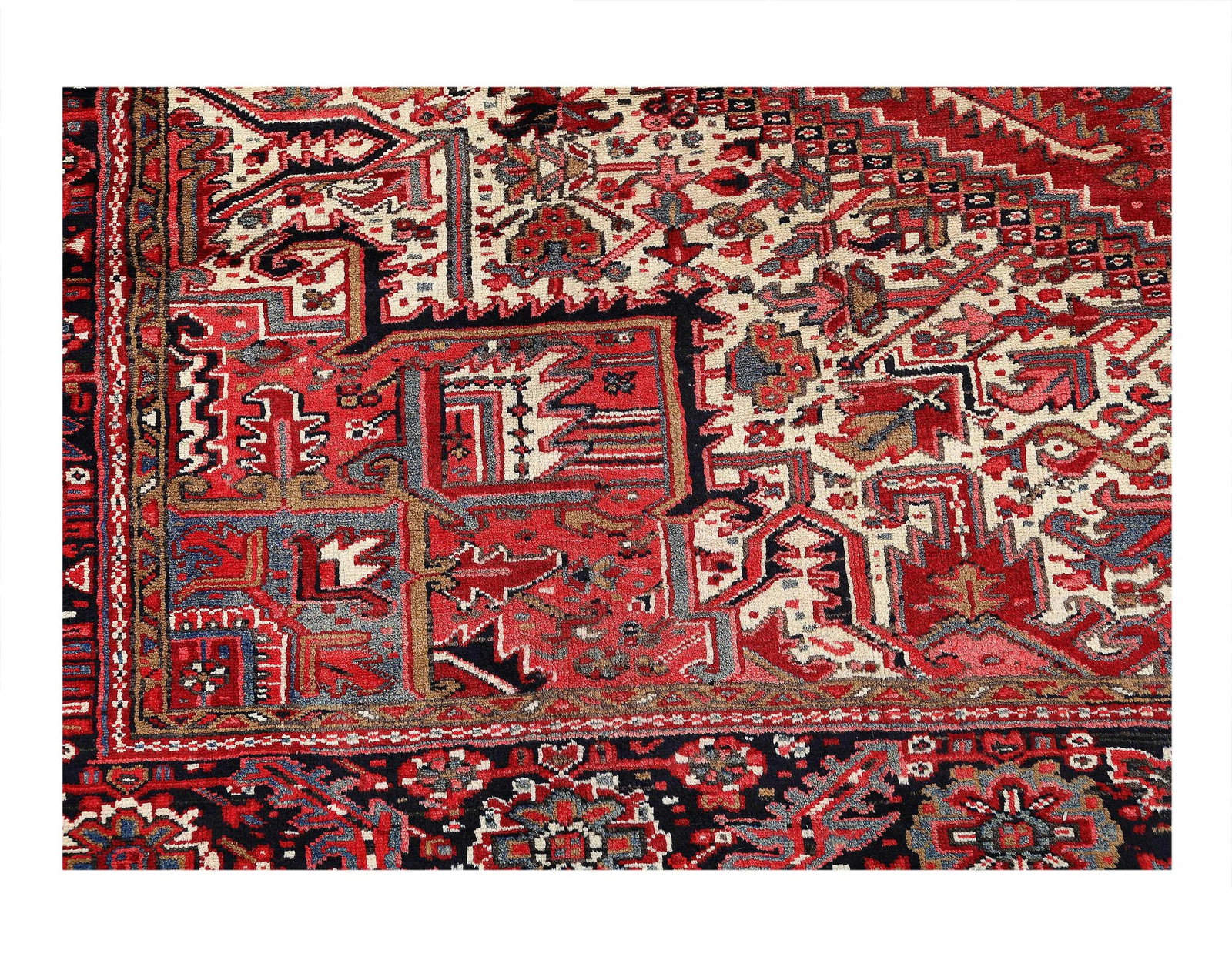 Fine Red Persian Heriz Rug 10'6"X 13'3" (1 of 3)