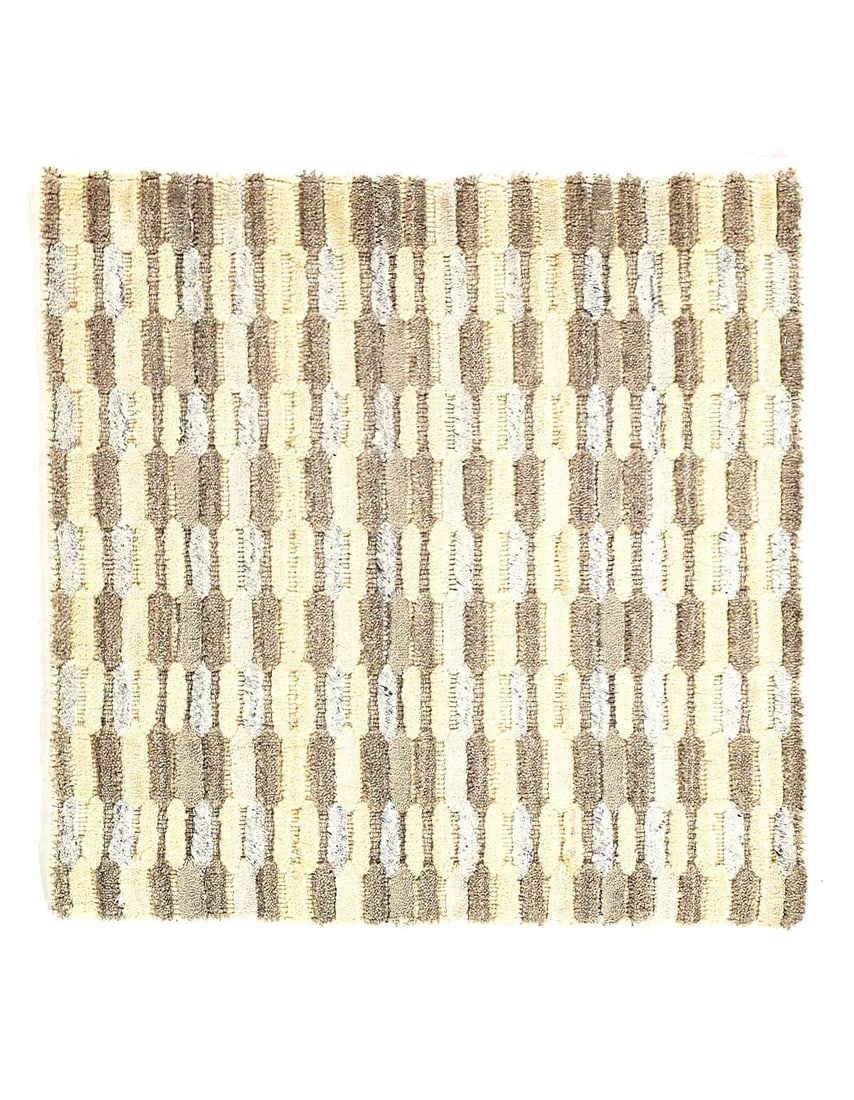 Modern Hand-made Indo Rug 2'X 2': Modern Hand-made Indo Rug 2'X 2' - NEW, Modern, Hand-Knotted, Lamb's Wool, 300 -D08491- 862.This item is part of our fine auction collection which includes many fine home accessories including antique