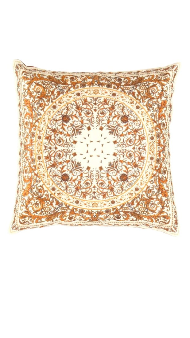 Pasargad velvet Throw Pillow 16'' X 16": Pasargad velvet Throw Pillow 16'' X 16" - New, italian, Handmade , Velvet Silk, 300 -TIR 320- 862.This item is part of our fine auction collection which includes many fine home accessories including a
