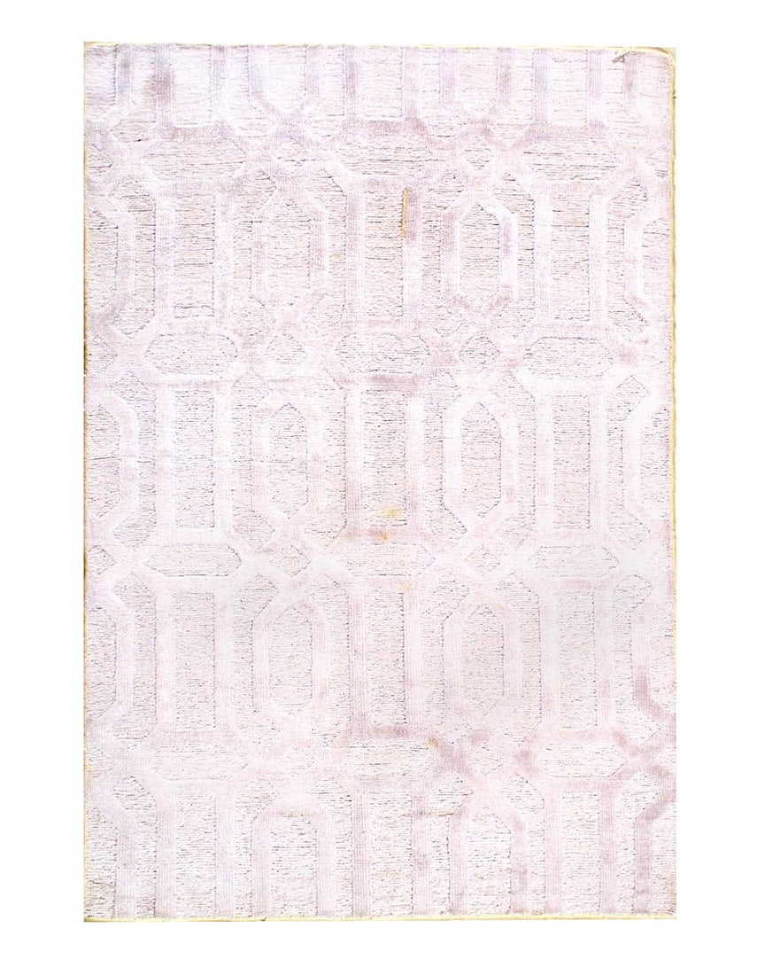 Fine Hand Knotted Modern rug 3'9'' X 5'6'': Fine Hand Knotted Modern rug 3'9'' X 5'6'' - New, Modern, Hand-Knotted, Wool & Silk, 300 -D08275- 862.This item is part of our fine auction collection which includes many fine home accessories includi