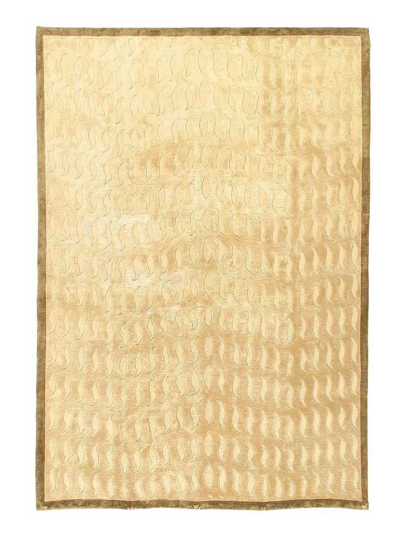 Fine Hand Knotted Pure silk Modern rug 5'5'' X 8': Fine Hand Knotted Pure silk Modern rug 5'5'' X 8' - New, Modern, Hand-Knotted, V. Silk, 300 -37183- 862.This item is part of our fine auction collection which includes many fine home accessories inclu