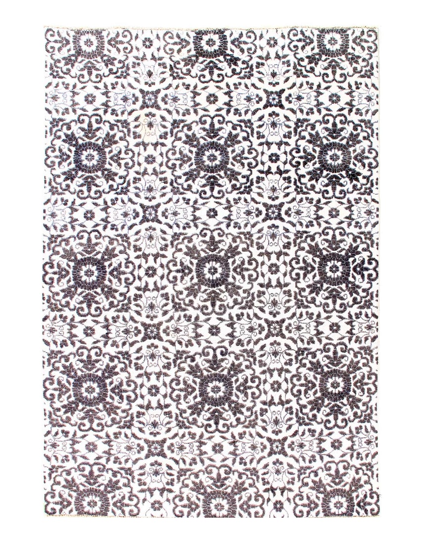 Fine Hand Knotted silk & wool Modern rug 6' X 9': Fine Hand Knotted silk & wool Modern rug 6' X 9' - New, Modern, Hand-Knotted, Wool & Silk, 300 -D08258- 862.This item is part of our fine auction collection which includes many fine home accessories i