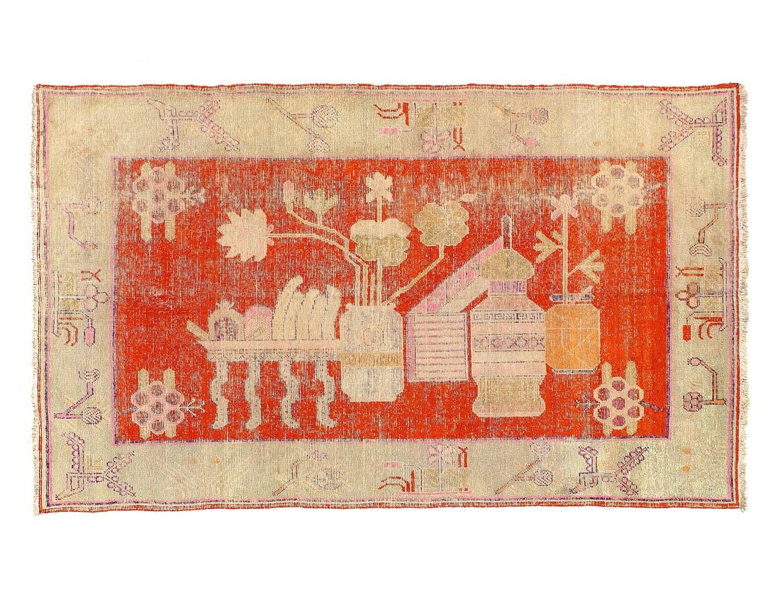 Fine Hand knotted Vintage Khotan rug 4'4'' X 7'1'': Fine Hand knotted Vintage Khotan rug 4'4'' X 7'1'' - circle 1940, Khotan, Hand-Knotted, Wool & Silk, 300 -D12152- 862.This item is part of our fine auction collection which includes many fine home acc