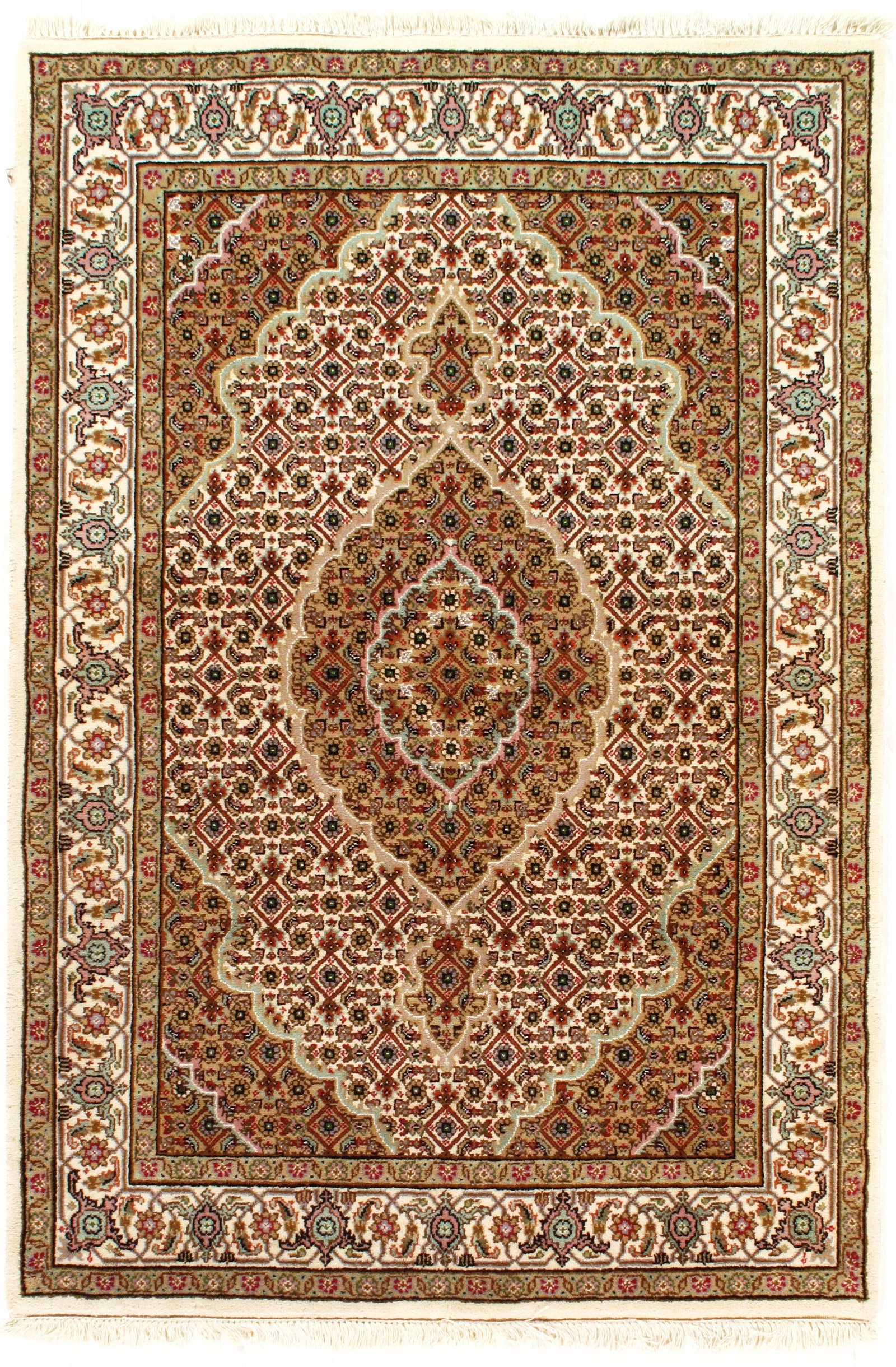 Ivory Persian Bidjar Design 4' 7'' X 6' 8'' (1 of 4)