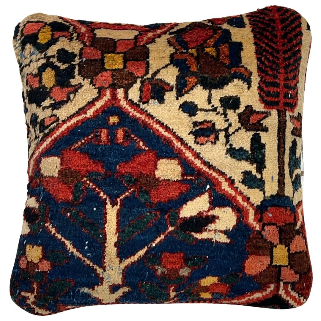Pasargad Vintage Hand Knotted bakhtiari Rug Pillow 20'' x 20'': Pasargad Vintage Hand Knotted bakhtiari Rug Pillow 20''- N/A, Traditional, Hand-Woven, wool, 300 -K 164- 862.This item is part of our fine auction collection which includes many fine home accessories 