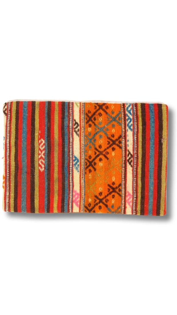 Vintage Hand Knotted kilim Pillow 16" x 24": Pasargad Vintage Hand Knotted kilim Rug Pillow 20" Vintage, kilim, Hand-made, wool, 300 -K62- 862.This item is part of our fine auction collection which includes many fine home accessories including a