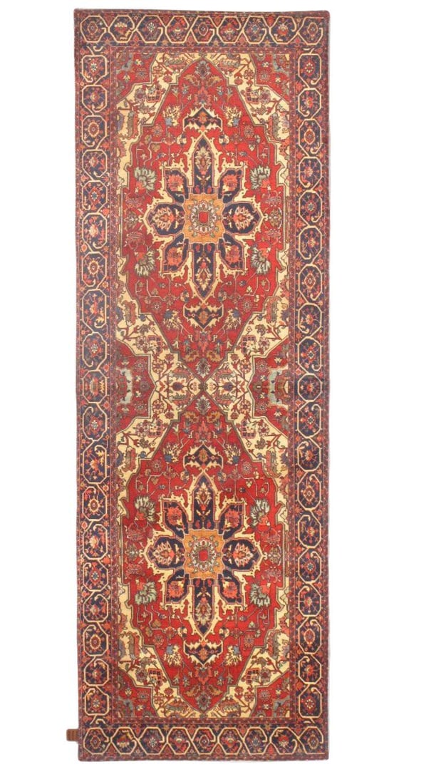 Vintage serapi design Velvet table cloth 1'3'' X 3'11'': Vintage serapi design Velvet table cloth 1'3'' X 3'11'' - N/A, Serapi, N/A, Velvet Silk, 300 -D11708- 862.This item is part of our fine auction collection which includes many fine home accessories inc