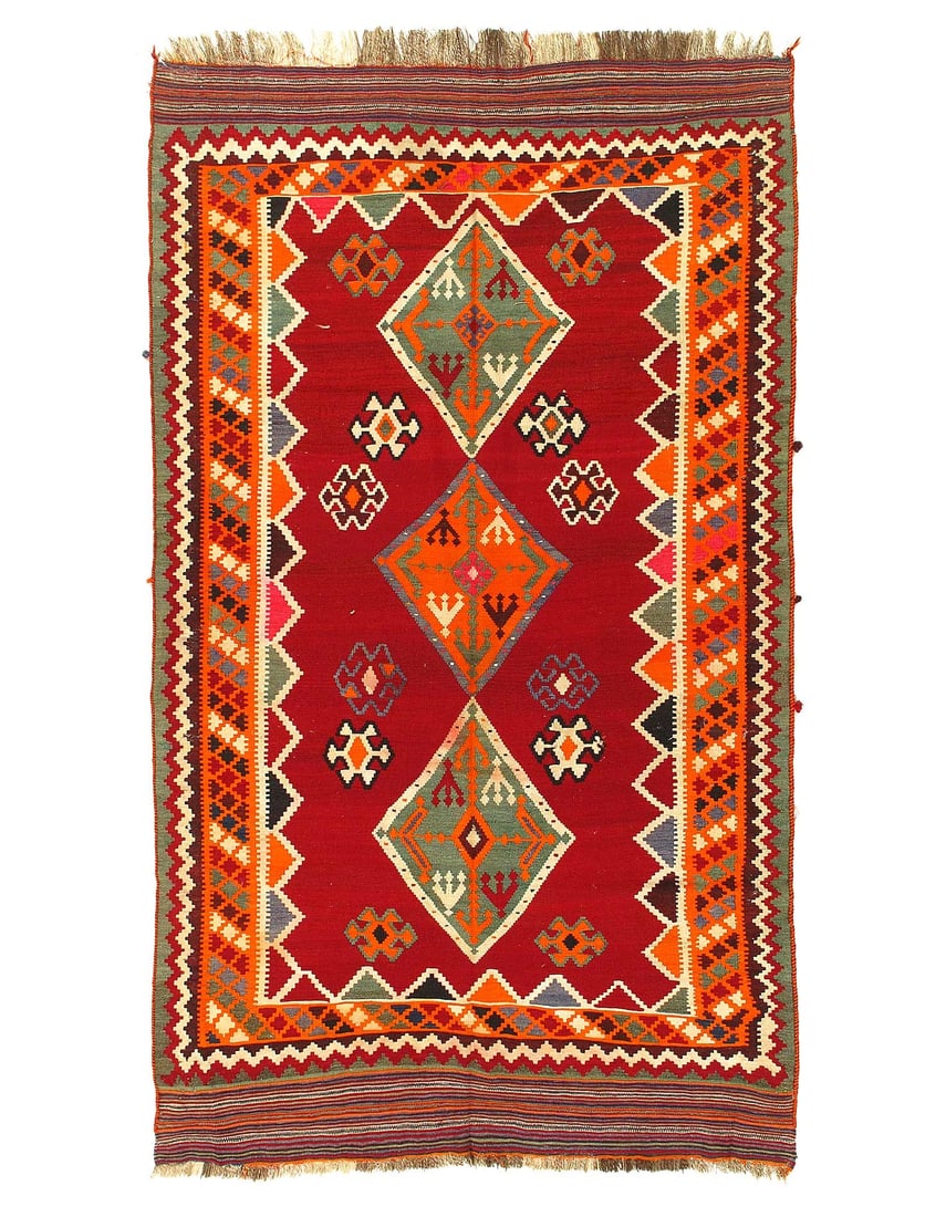 Red Vintage Persian Kilim 5'4" X 9'4": Red Vintage Persian Kilim 5'4" X 9'4" - New, Traditional, Hand-Woven, Wool on Wool, 300 -016161- 862.This item is part of our fine auction collection which includes many fine home accessories includin