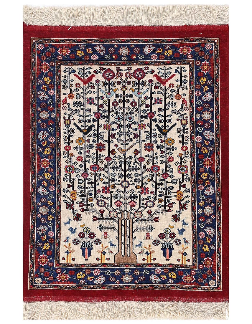 Ivory color Hand knotted Persian Shiraz rug 2'7'' X 3'4'': Ivory color Hand knotted Persian Shiraz rug 2'7'' X 3'4'' - New, Shiraz, Hand-Knotted, Lamb's Wool, 300 -D13406- 862.This item is part of our fine auction collection which includes many fine home acce
