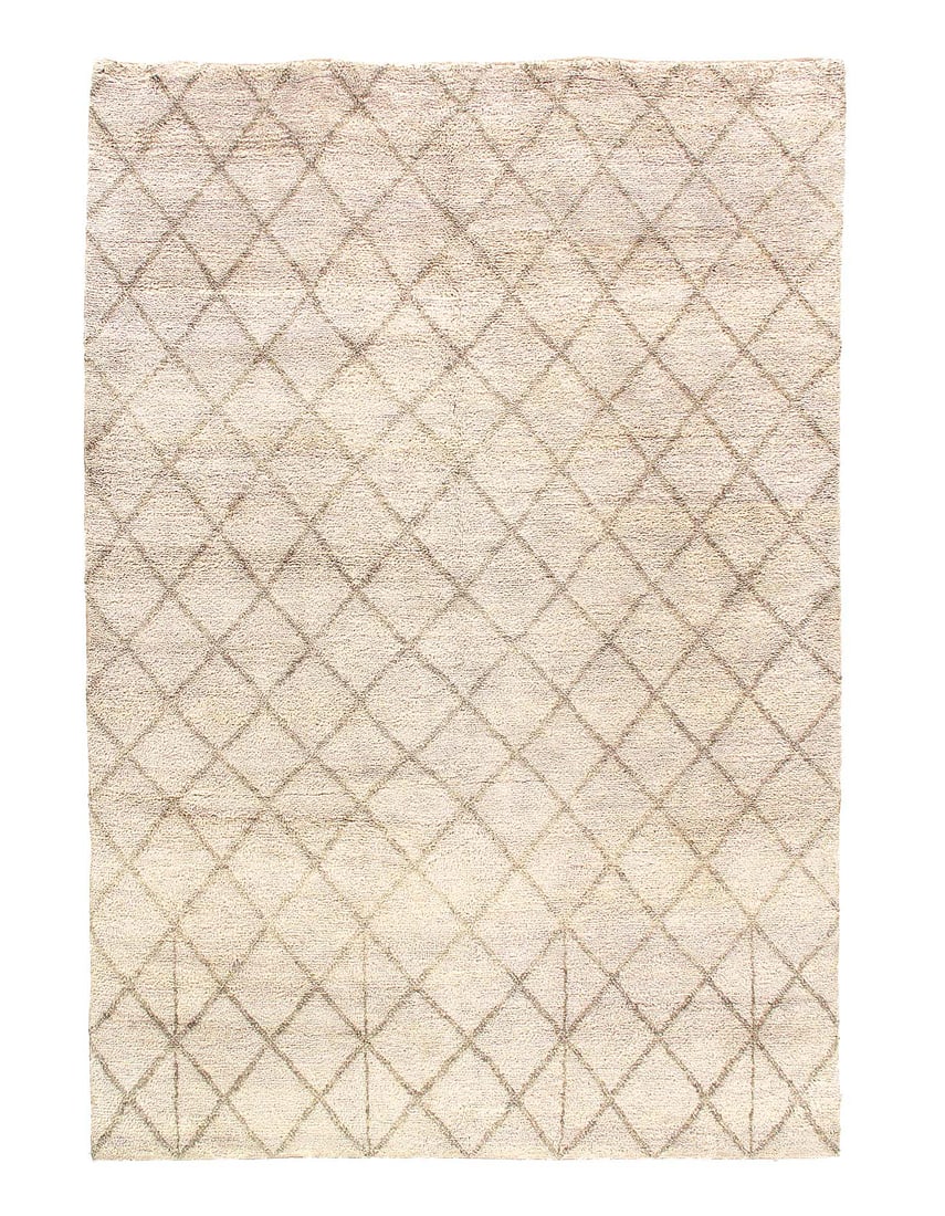 Ivory Hand Knotted Moroccon 6' X 9': Ivory Hand Knotted Moroccon 6' X 9' - New, Moroccan, Hand-Knotted, Lamb's Wool, 300 -D06674- 862.This item is part of our fine auction collection which includes many fine home accessories including an