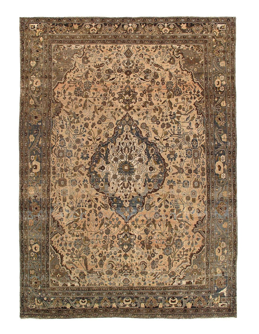Persian Antique Lilian Rug 8'7'' X 11'8'': Persian Antique Lilian Rug 8'7'' X 11'8'' - Circa 1920, Lilihan, Hand-Knotted, Lamb's Wool, 300 -D14509- 862.This item is part of our fine auction collection which includes many fine home accessories 