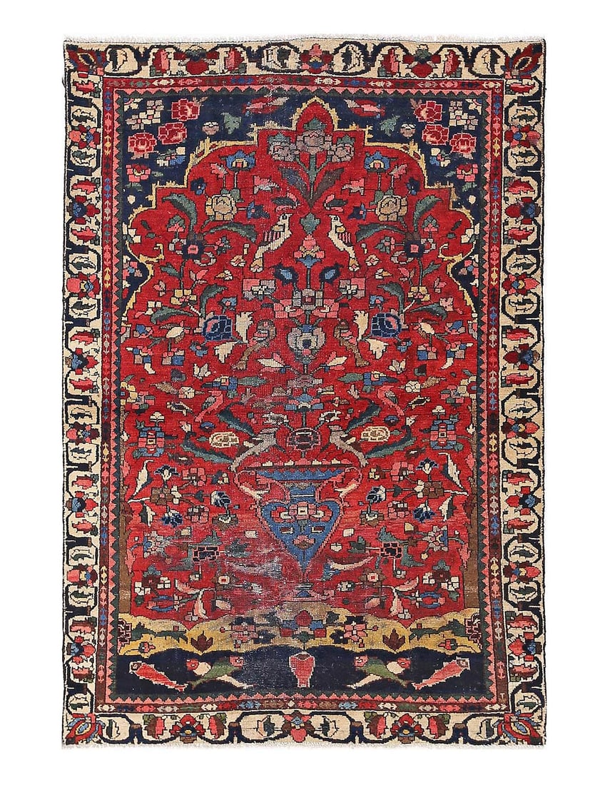 Persian Hand knotted antique bakhtiari rug 4'2'' X 6'5'': Persian Hand knotted antique bakhtiari rug 4'2'' X 6'5'' - Circa 1950, Bakhtiari, Hand-Knotted, Lamb's Wool, 300 -D13322- 862.This item is part of our fine auction collection which includes many fine 