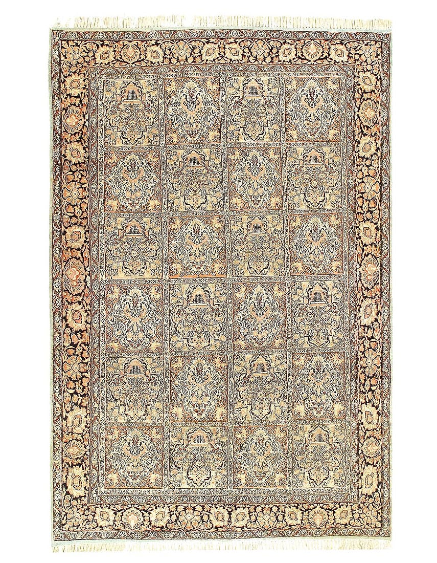 Fine Hand Knotted Art Silk Vintage Tabriz Design 6' X 9': Fine Hand Knotted Art Silk Vintage Tabriz Design 6' X 9' - , Tabriz, Hand-Knotted, V. Silk, 300 -W00106- 862.This item is part of our fine auction collection which includes many fine home accessories 