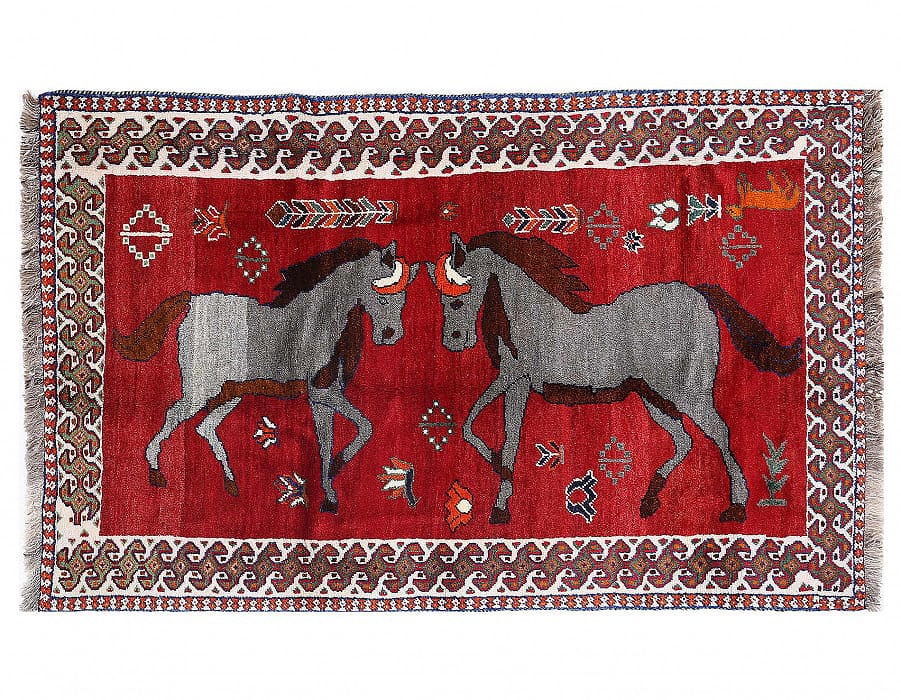 Fine Hand knotted Persian Shiraz rug 4'1"X 6'8: Fine Hand knotted Persian Shiraz rug 4'1"X 6'8 - NEW, Shiraz, Hand-Knotted, Lamb's Wool, 300 -D13737- 862.This item is part of our fine auction collection which includes many fine home accessories inc