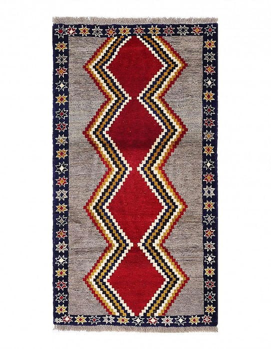 Fine Hand knotted Persian Vintage Shiraz rug 3'11'' X 5'9'': Fine Hand knotted Persian Vintage Shiraz rug 3'11'' X 5'9'' - 1980, Shiraz, Hand-Knotted, Lamb's Wool, 300 -D13869- 862.This item is part of our fine auction collection which includes many fine home a