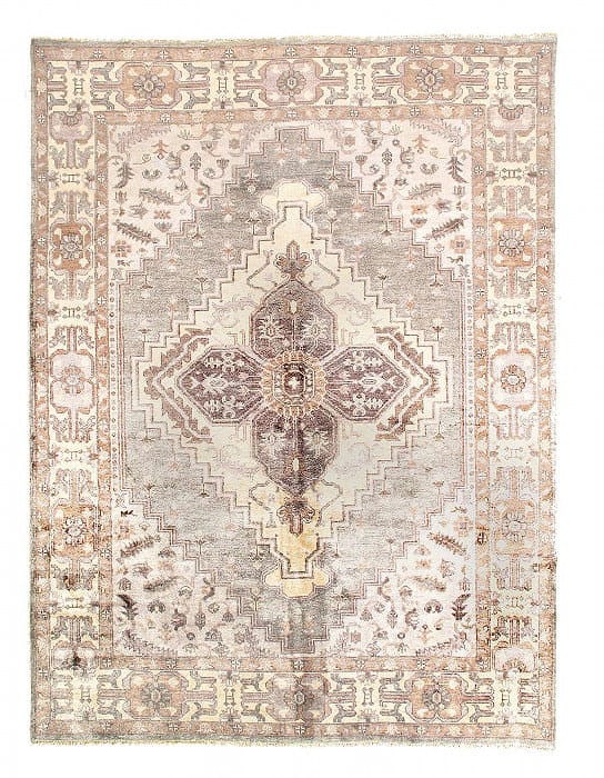 Fine Hand Knotted V.silk Serapi design 8'9'' X 11'9'': Fine Hand Knotted V.silk Serapi design 8'9'' X 11'9'' - New, Serapi, Hand-Knotted, V. Silk, 300 -D12335- 862.This item is part of our fine auction collection which includes many fine home accessories 