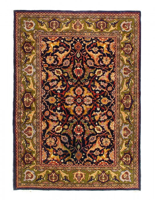 Fine Hand knotted Turkish Hereke Rug 4'11'' X 7': Fine Hand knotted Turkish Hereke Rug 4'11'' X 7' - 2000, Hereke, Hand-Knotted, Lamb's Wool, 300 -D12120- 862.This item is part of our fine auction collection which includes many fine home accessories 