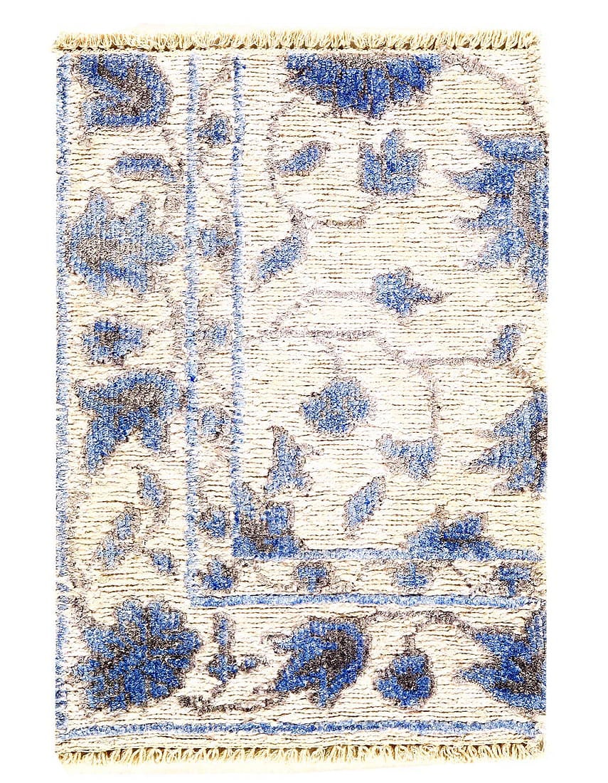 Silver color Pile & Loop Design Rug 1.3"X 1'9": Silver color Pile & Loop Design Rug 1.3"X 1'9" - NEW, Agra, Hand-Knotted, Wool & Bambooo, 300 -D07915- 862.This item is part of our fine auction collection which includes many fine home accessories in