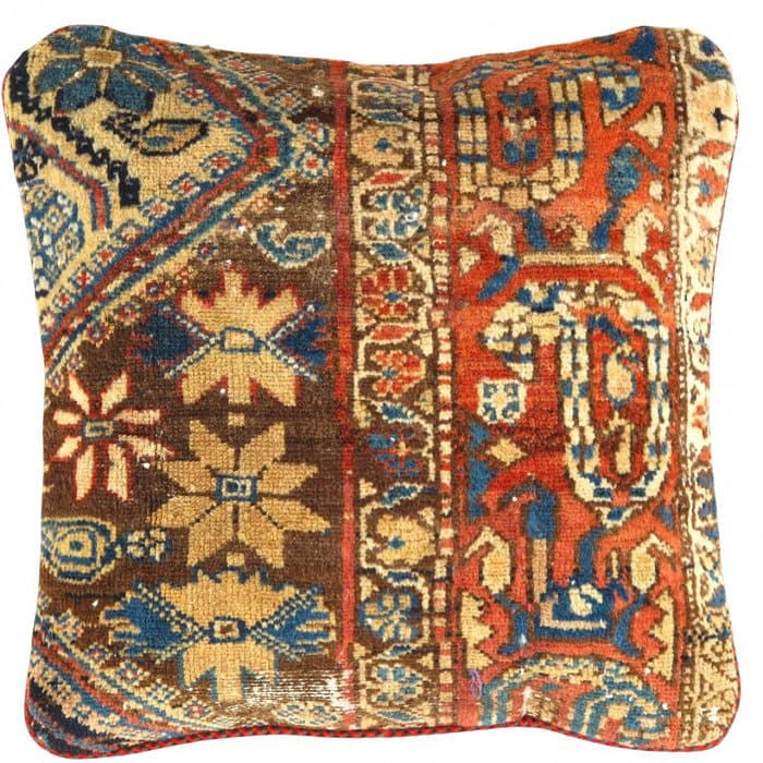 Pasargad Vintage Hand Knotted Farahan Rug Pillow 20": Pasargad Vintage Hand Knotted Farahan Rug Pillow 20" - N/A, Farahan, Hand-Woven, Lamb's Wool, 300 -K 173 A- 862.This item is part of our fine auction collection which includes many fine home accessori