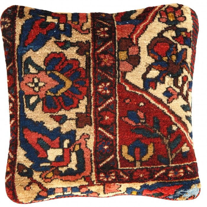 Pasargad Vintage Hand Knotted Farahan Rug Pillow 20": Pasargad Vintage Hand Knotted Farahan Rug Pillow 20" - N/A, Farahan, Hand-Woven, Lamb's Wool, 300 -K 186 B- 862.This item is part of our fine auction collection which includes many fine home accessori