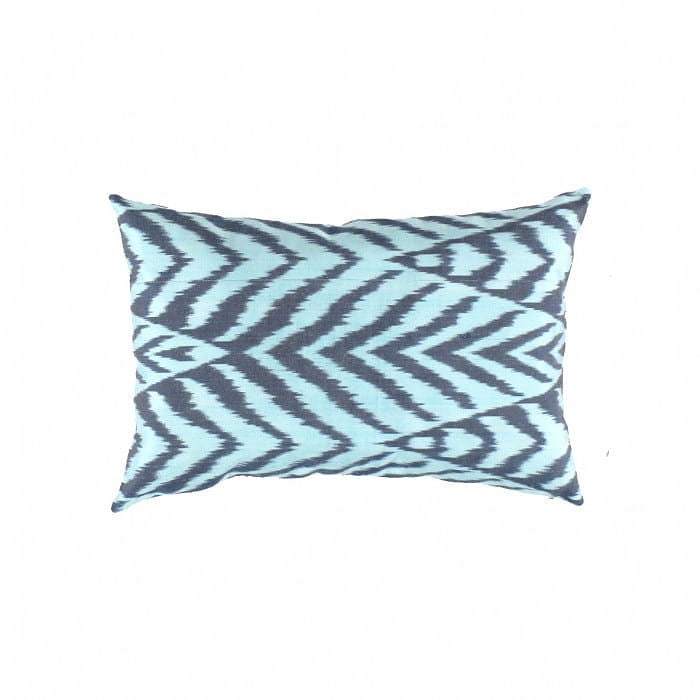 TI 263 Turkish Blue & White Silk Pillow Ikat 16'' X 24'': TI 263 Turkish Blue & White Silk Pillow Ikat 16'' X 24'' - New, Ikat, Hand-made, Pure Silk, 300 -TI 263- 862.This item is part of our fine auction collection which includes many fine home accessories 
