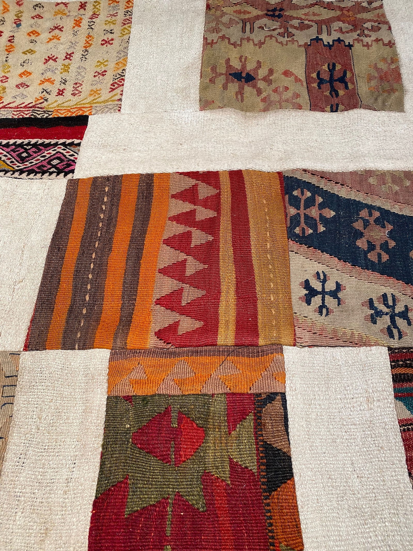 Ivory Turkish Patchwork 8' X 10' - 4